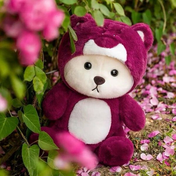 Мишка в розовом костюме