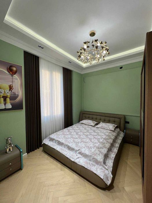 Продается Дом Академгородок 2,6 соток 350 кв.м.