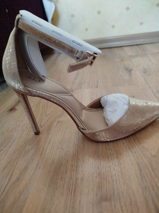 Обувки на Aldo на висок ток