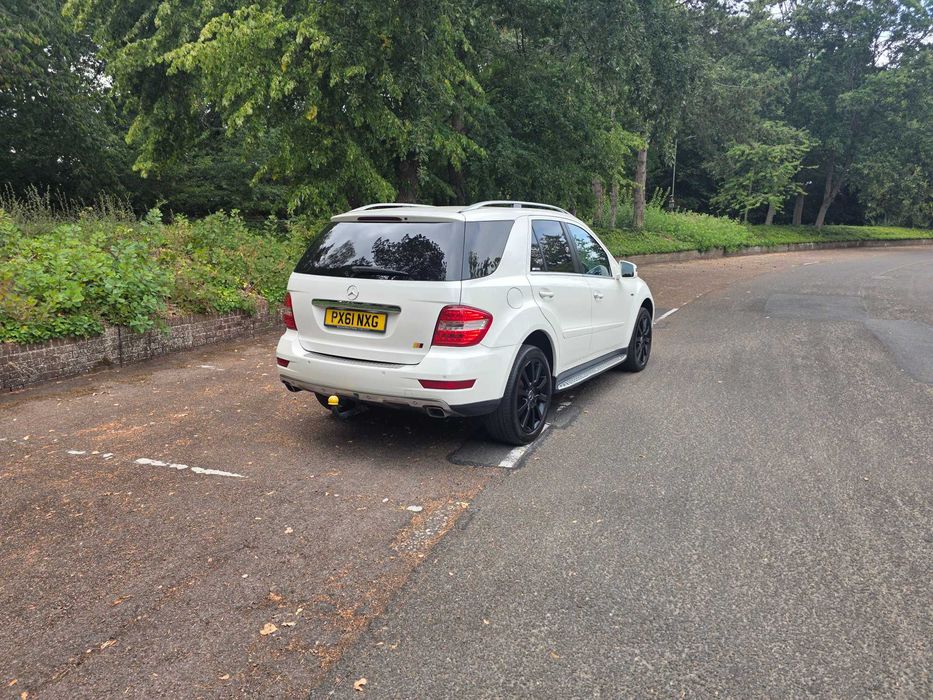 Mercedes ML350 2011
