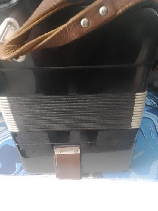 Баян продам в состоянии нового