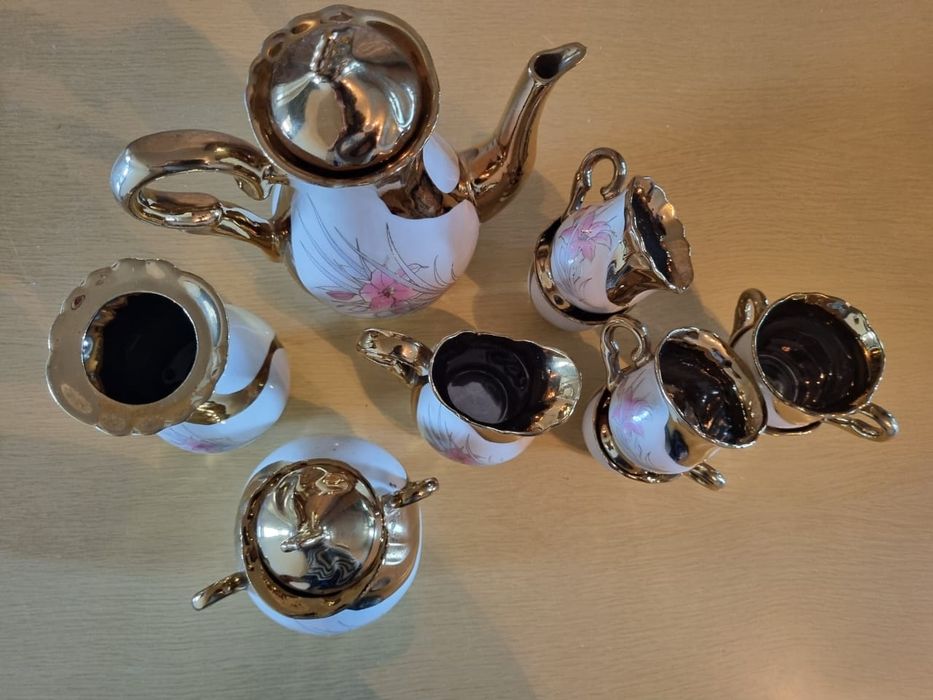 Кофейный набор ( посуда)