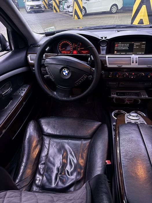 Машина в рассрочку BMW 7 E65