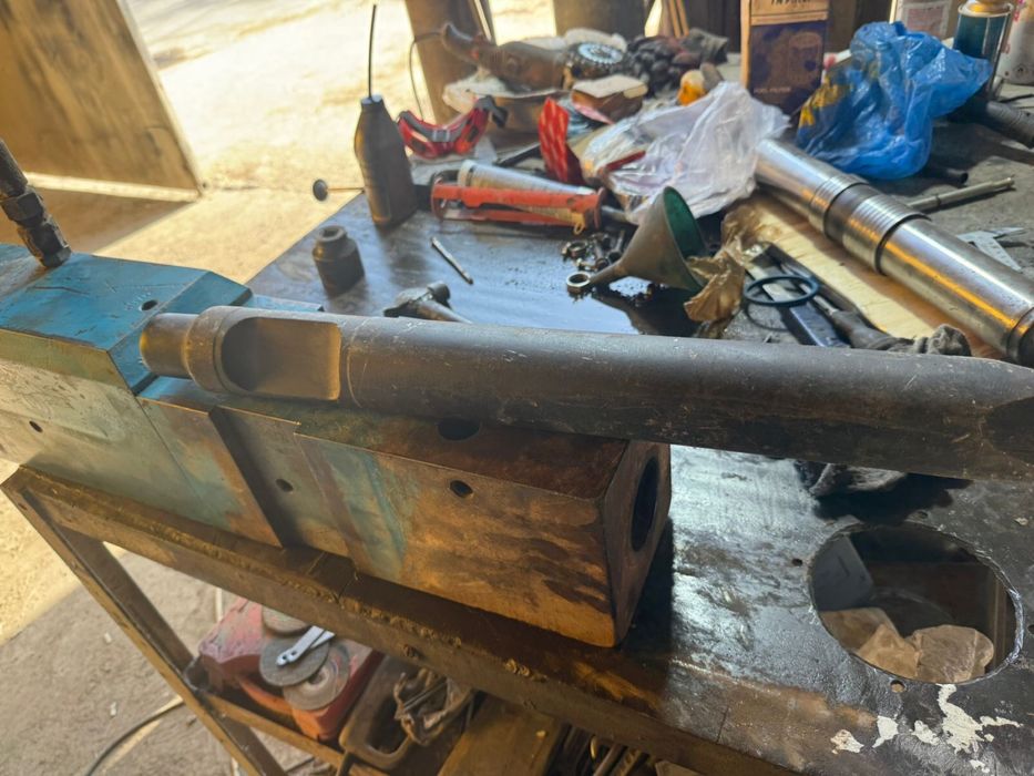 Продам Гидромолот на экскаватор