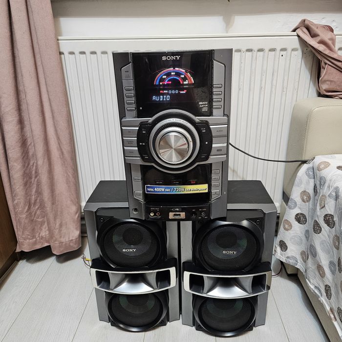 Combina Sony HCD-GT222