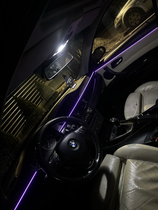 BMW E90 320d M47 163 CP – 2007 Trapă/Xenon/Navigatie/Piele