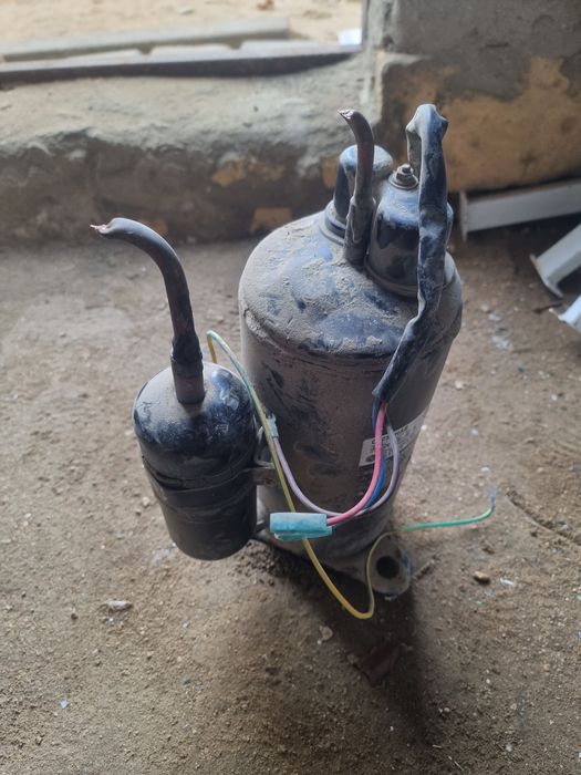 Наружные блок рабочии,компрессор