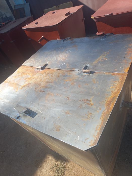 Продам мусорный контейнер