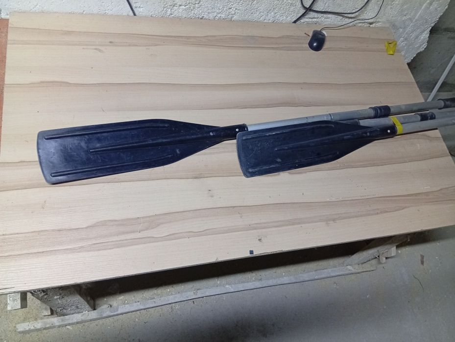 Продам вёсла для лодки .