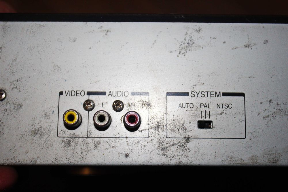 Продам cd плеер toshiba tvd - 800kc