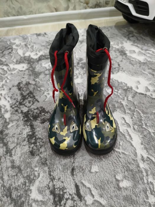 Резиновые утеплённые сапожки