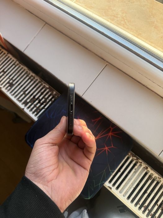 Vand iphone 16  mai multe detalii in privat