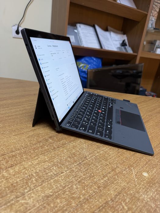 Lenovo ThinkPad X12 Detachable Gen 2