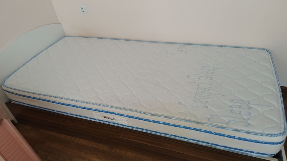 Легло с матрак и подматрачна рамка
