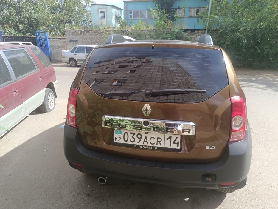 Продам машину Рено дастер