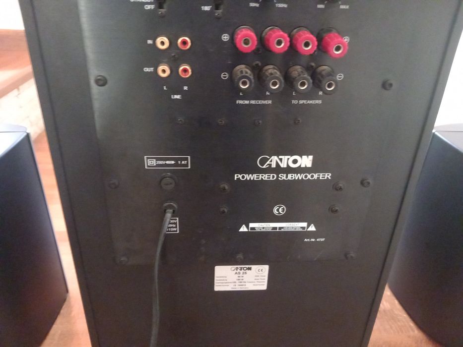 Subwoofer cu sateliti și centru Canton