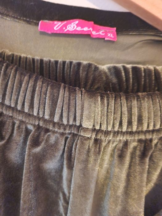 Зелена плюшена пижама Victoria's Secret L-XL