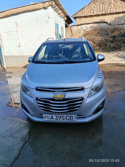 Spark sotiladi 2 padisa