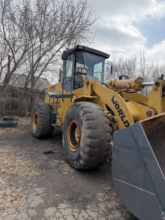 Погрузчик 3 кубовый 5 тонный