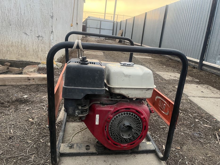 Продам генератор бензиновый