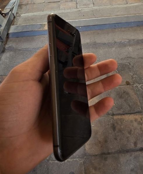 Iphone 11  Ideal sastiyana