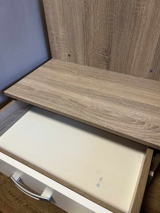 Продавам детски рафт / шкаф с чекмеджета