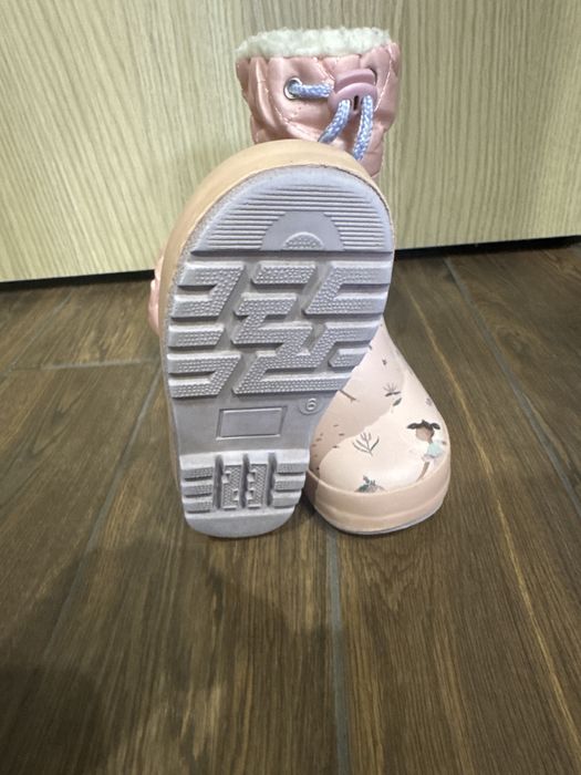 Детски обувчици.