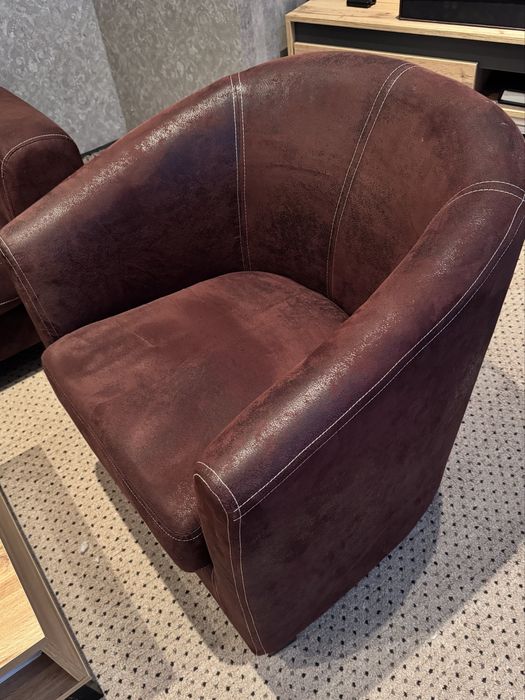 Set Canapea + Fotoliu vintage deosebite , VIVRE