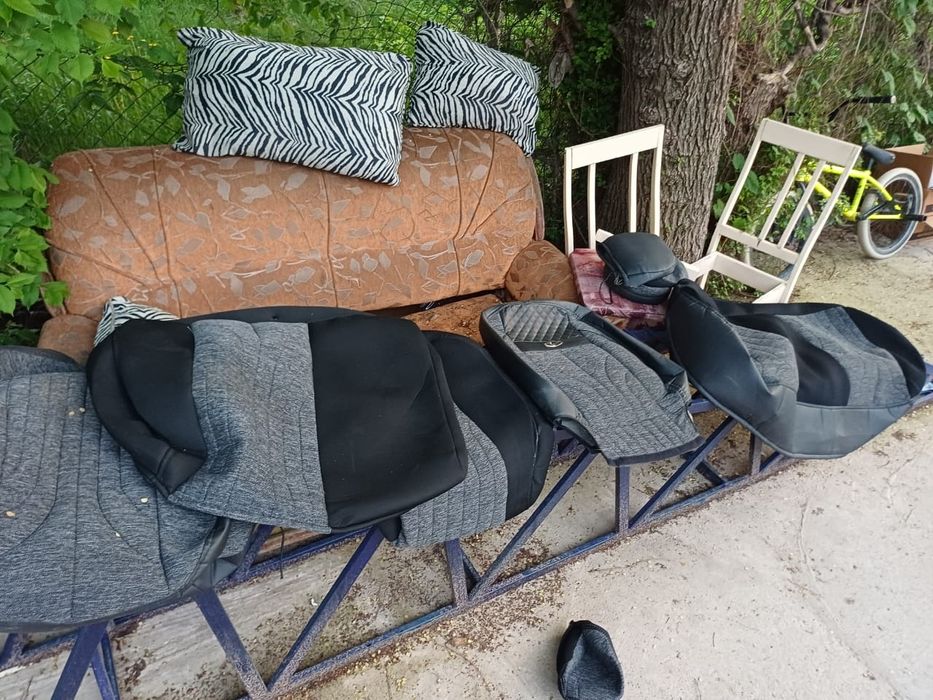 Продаю полики и чехлы на кобальт