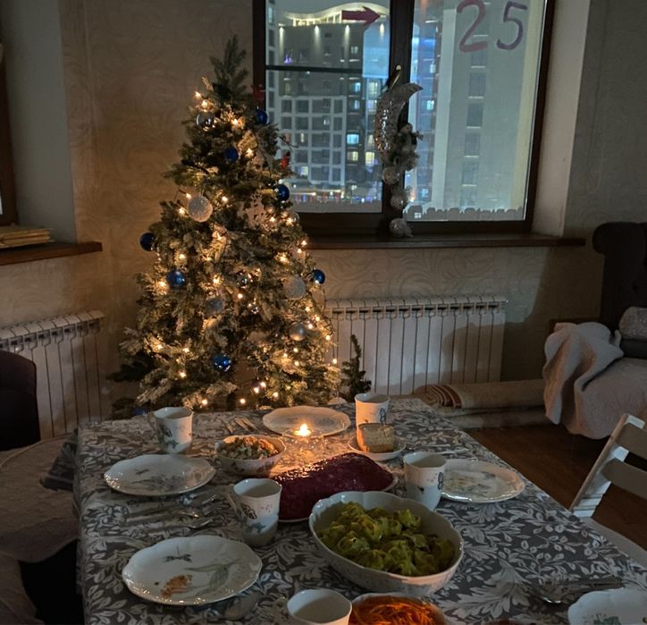 Продам Елку заснеженную