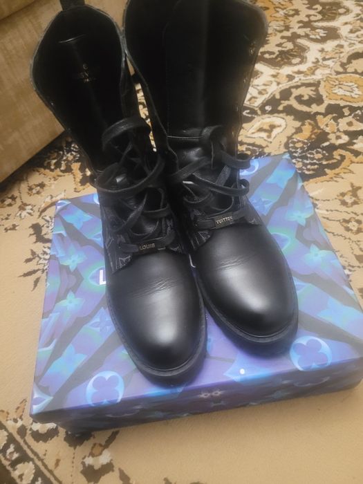 Обувь. Кожанная,