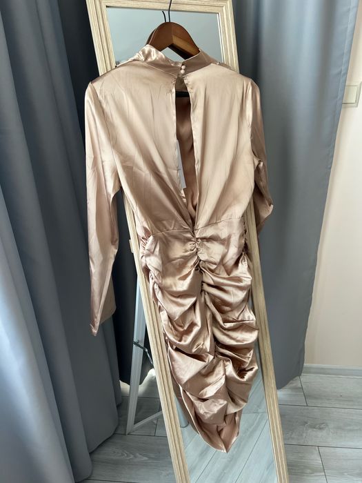 Сатенена рокля FOREVER UNIQUE