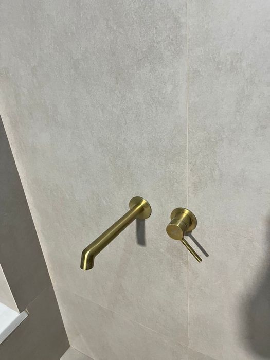 Предоставляю услуги кафельщика