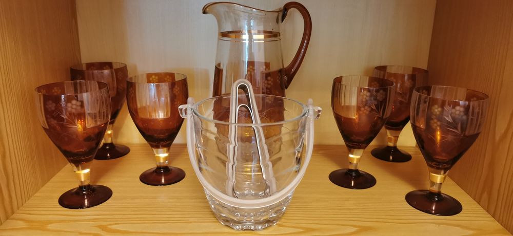 Продавам домашни потреби