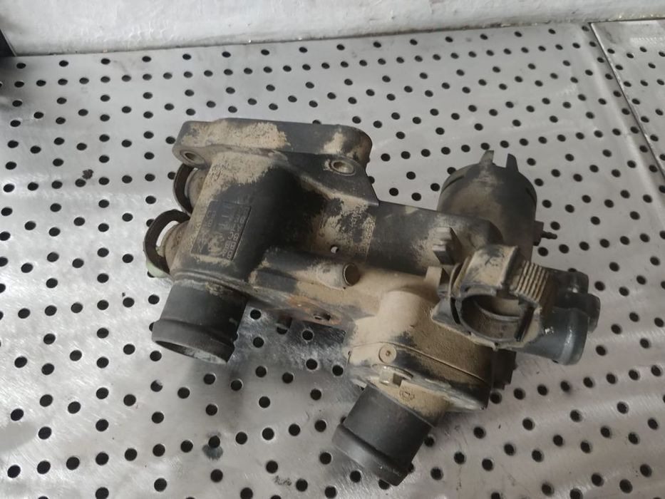 distribuitor apa 1.4b vw polo 6n golf 4 skoda octavia 032121111