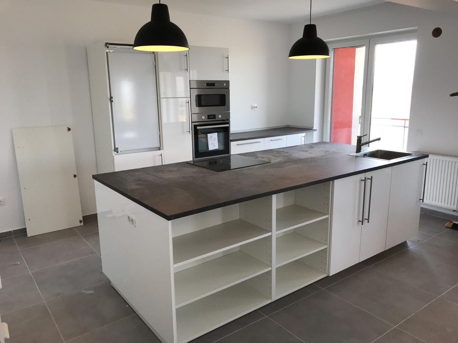 Montator mobila ikea . Asamblare mobilier ikea