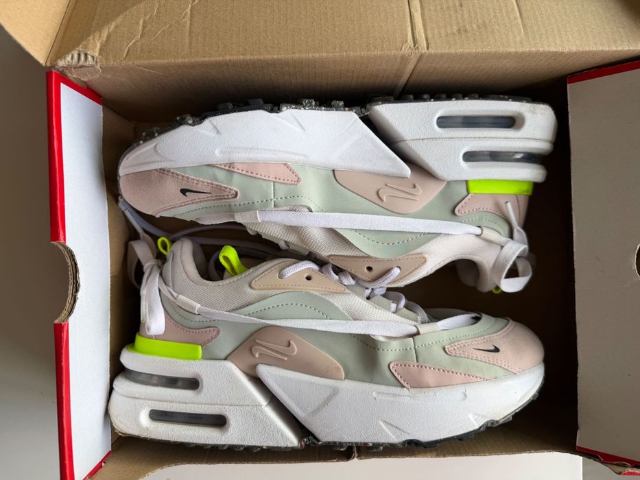 маратонки Nike FURYOSA