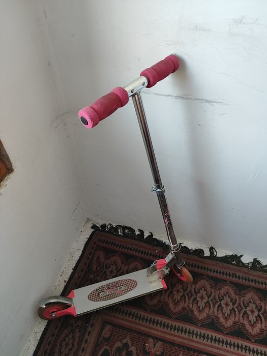 Детска метална тротинетка