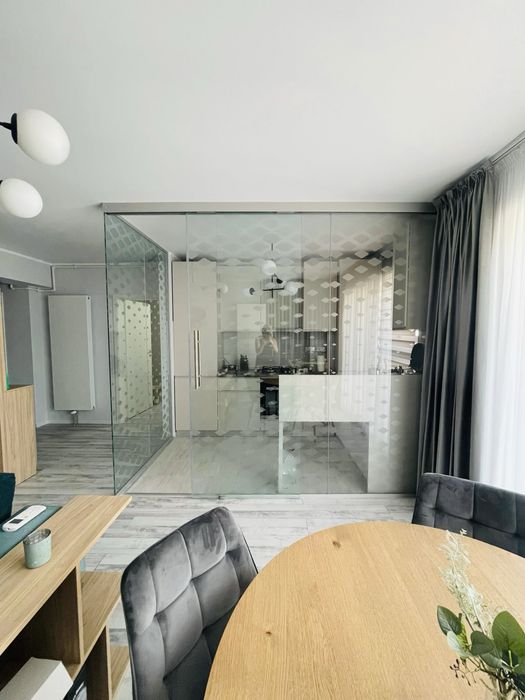 Usi din sticla securizata