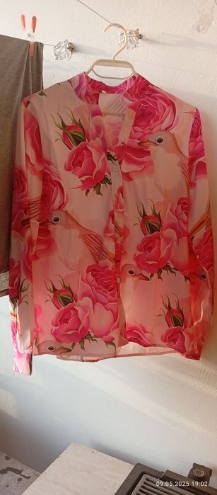 Дамска цветна риза