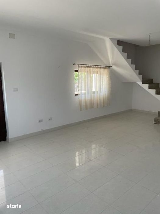 Casa spatioasa 184 mp de vanzare – Sadova, Dolj