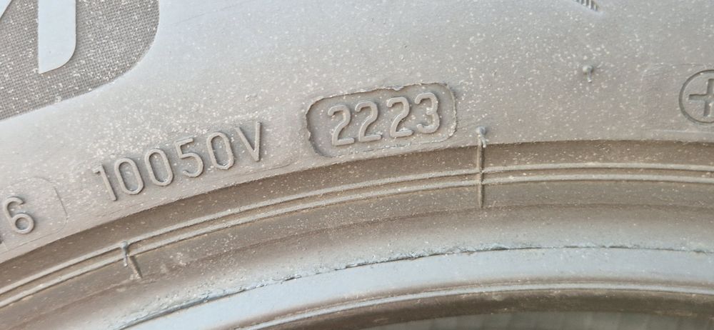 2 Anvelope Bridgestone 255 50 R19 M + S . Dot 2023