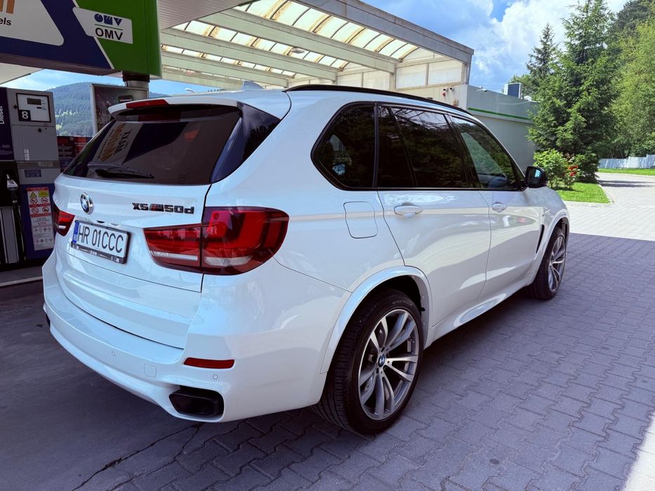 BMW X5 M50D M-Performance 381CP