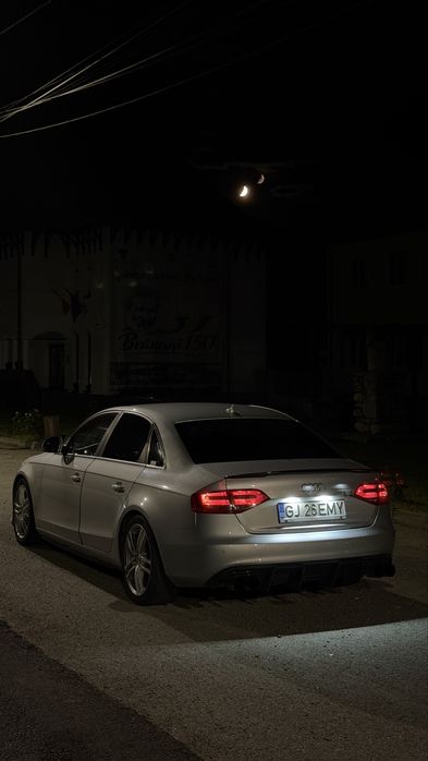 AUDI A4 0 — imagine 3