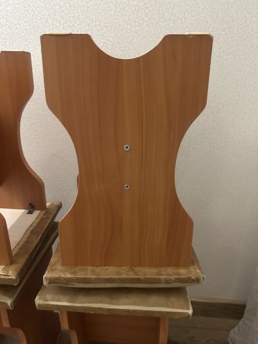 Продаются стулья (4 штуки)