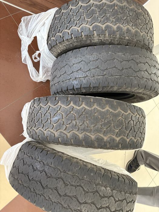 Продам Шины 265/70/16