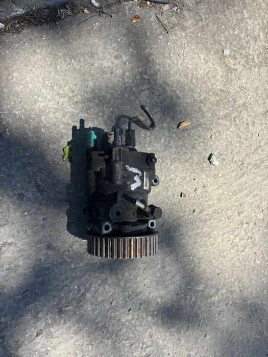 Нафтова помпа за Рено Меган, Сценик, Клио 1.5 дци