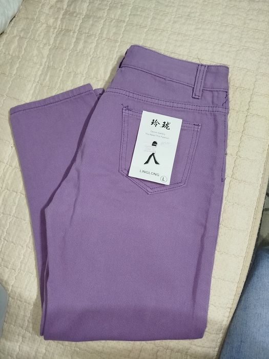 продам джинсы новые
