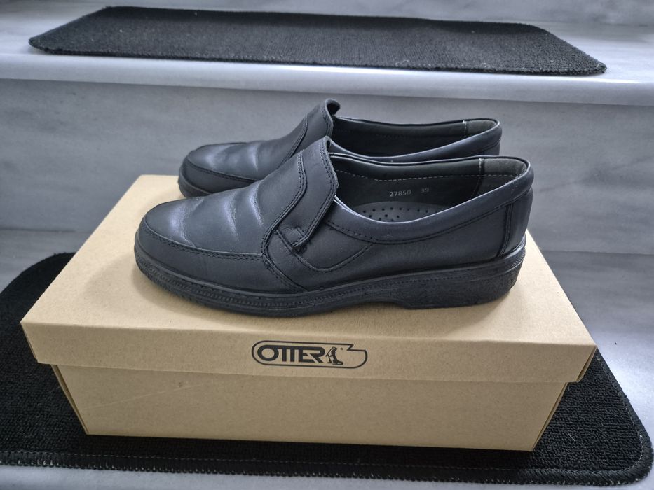 Pantofi Otter. Nr 39.