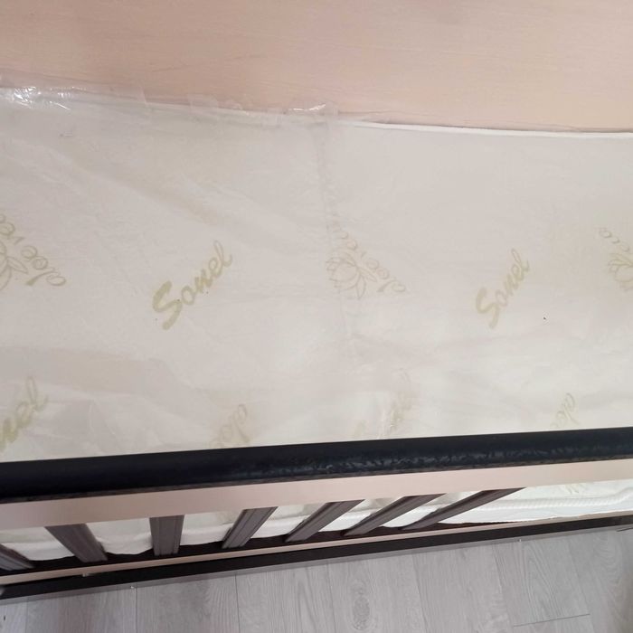 Детски креват  със матрака